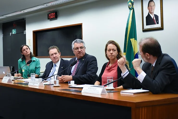 luciano ducci avalia decisão da anvisa