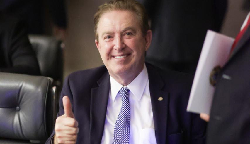 Luciano Ducci comemora sanção da lei de isenção do Imposto de Renda